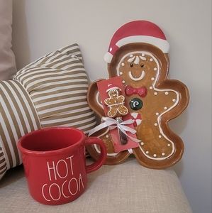 Gingerbread cheese cutter and tray